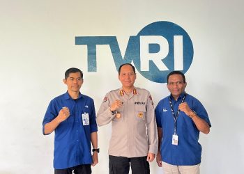 Kabid Humas Polda PB Silaturahmi dengan Kepala Stasiun TVRI Papua Barat, Perkuat Sinergi Media dan Kepolisian