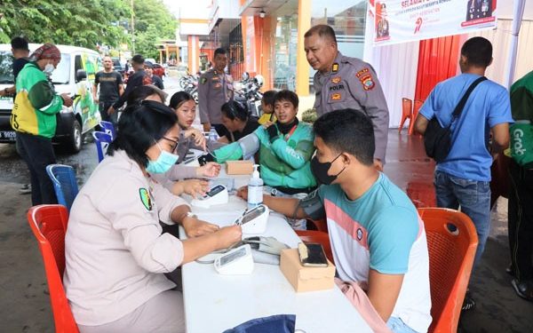 Tokoh Agama Apresiasi Bakti Kesehatan Gratis Polda Sulut bagi Pengemudi Ojol