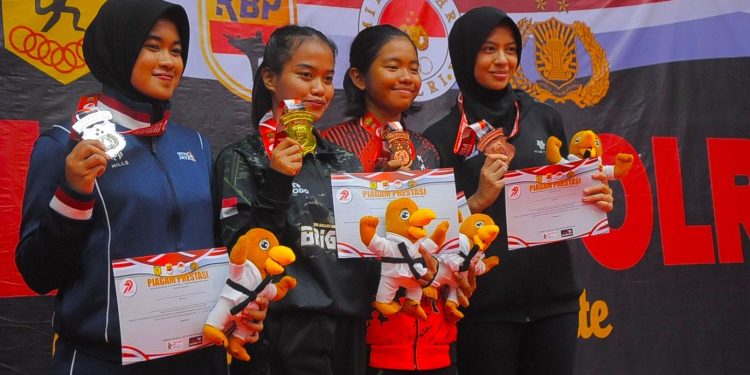 Cerita Polwan Brimob Polda Metro Raih Medali di Piala Kapolri 2025