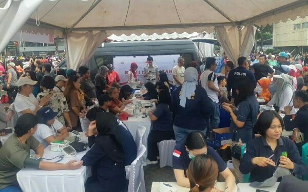 Car Free Day Sambut Hari Bhayangkara ke-79, Polda Sulut Gelar Bakti Kesehatan hingga Dapur Umum