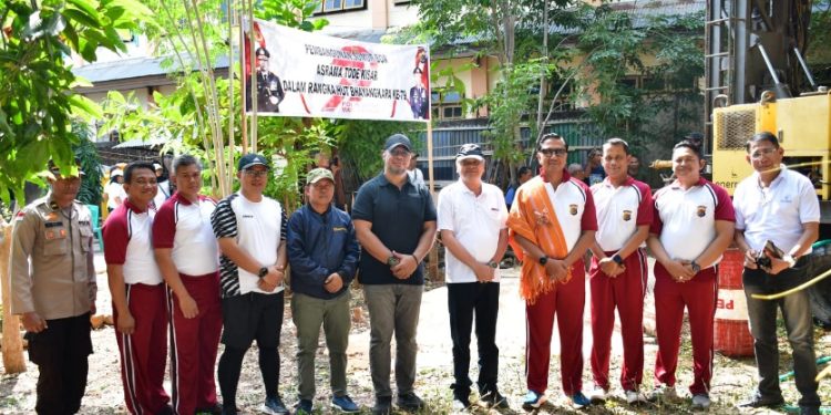 Wujud Kepedulian Polri Dalam Hut Bhayangkara ke-79, Polda NTT Bangun Sumur Bor untuk Warga Asrama Tode Kisar