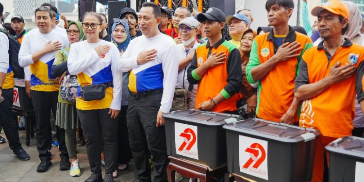 Kapolri Hadiri CFD Hari Bhayangkara ‘Polri untuk Masyarakat’, Disambut Antusias Warga