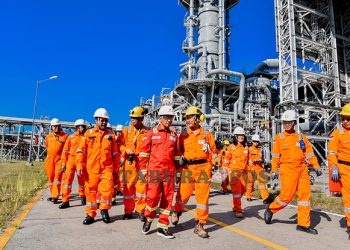 Di Teluk Bintuni, Menteri ESDM Kunjungan Lapangan ke Genting Oil dan Kilang LNG Tangguh