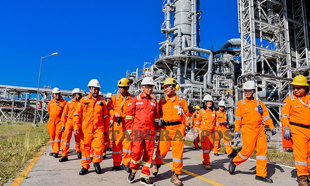 Di Teluk Bintuni, Menteri ESDM Kunjungan Lapangan ke Genting Oil dan Kilang LNG Tangguh