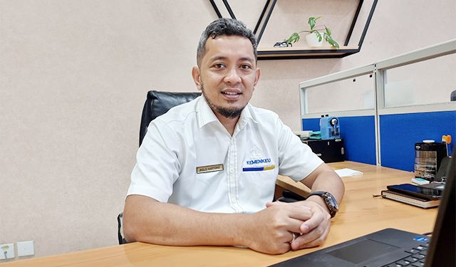 KPPN Manokwari Menyalurkan 100 Persen Dandes Tahap Pertama