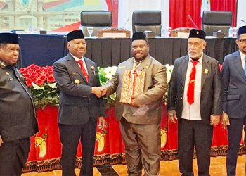 Pemprov Papua Barat Serahkan Rapergub RPJMD 2025-2029 ke DPR