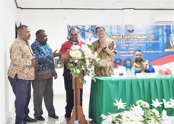 Buka Konsultasi Publik II, Wabup Mesakh Berharap Dokumen KLHS Mencerminkan Harapan Masyarakat