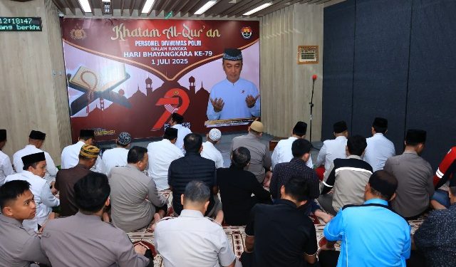 Puncak Peringatan Hari Bhayangkara, Divisi Humas Gelar Khatam Qur’an 79 Kali