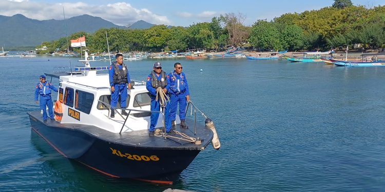 Personel Polda Bali Dikerahkan Cari Korban Kapal Tenggelam di Selat Bali