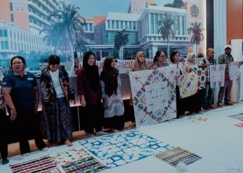 Tingkatkan Kreatifitas Guru di Kabupaten Sorong, SBM & FSRD ITB Gelar Pelatihan Pembuatan & Pemasaran Seni Rupa