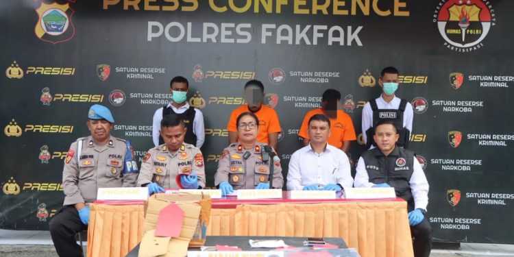 Press Conference Pengungkapan Kasus Tindak Pidana Narkotik oleh Satresnarkoba Polres Fakfak