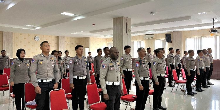 Polda Papua Barat Gelar Latpraops Patuh Mansinam 2025, Siapkan Personel Hadapi Operasi Lalu Lintas