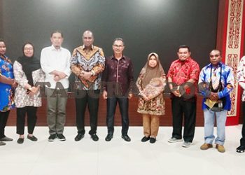 Komisi I Kunjungi Kemendagri dan TMII