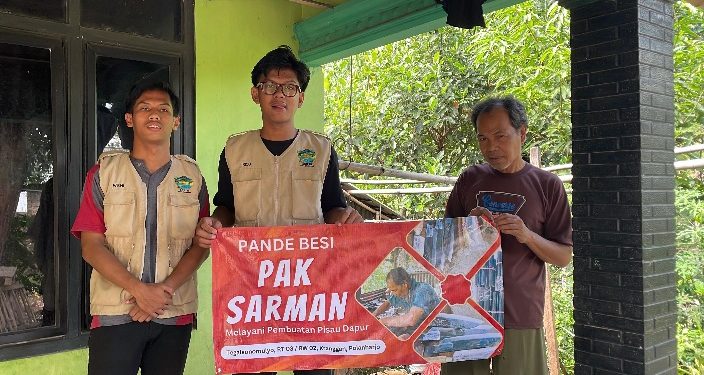 Kelompok KKN 83 UNISRI Digitalisasi UMKM Pandai Besi di Desa Kranggan melalui Pembuatan Google Maps dan MMT