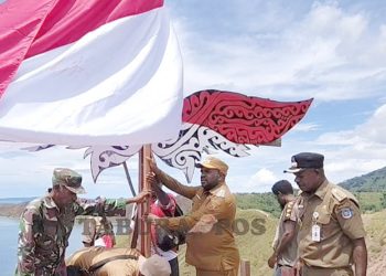 Perdana, Pemkab Mansel Kolaborasi dengan TNI-Polri Laksanakan Kirab Bendera Merah Putih Sejauh 50 Km