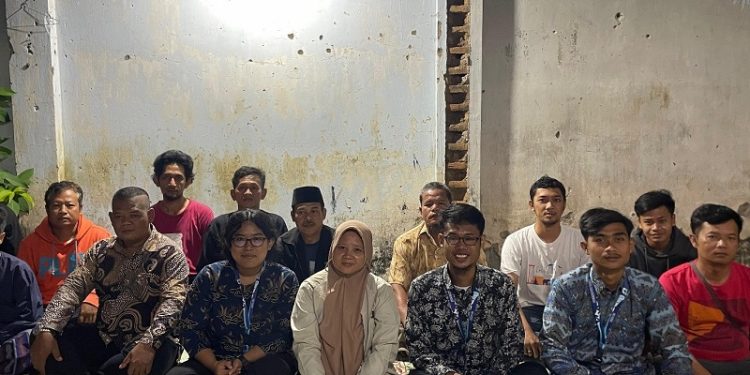 Mahasiswa Unisri Dorong Kemajuan UMKM Lewat Sosialisasi Digital Marketing di Desa Kranggan