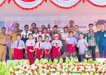 Ratusan Siswa-siswi di Manokwari Terima Beasiswa PIP