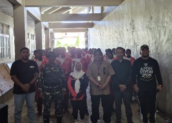 Polres Fakfak dan Kesbangpol Sosialisasi Pencegahan Radikalisme kepada Paskibraka 2025