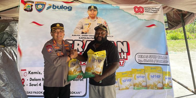Direktorat Binmas Polda Papua Barat Laksanakan Gerakan Pangan Murah