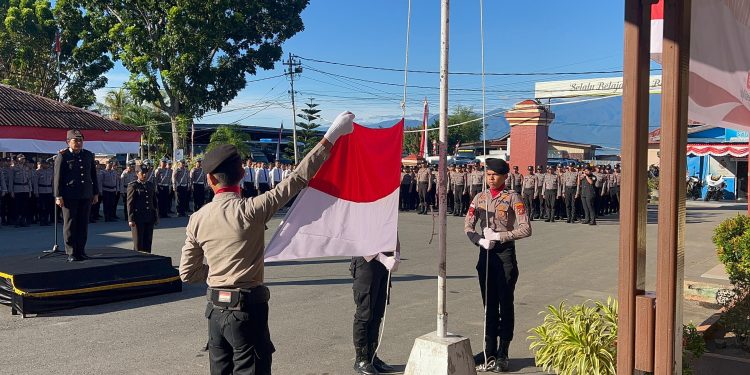 Polresta Manokwari Gelar Upacara Peringatan HUT RI ke-80 di Lapangan apel Mapolresta Manokwari17 Agustus 2025