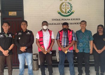 Diduga Miliki Peran Aktif Pencairan KUR, Kejari Manokwari Tahan Dua Analis Bank