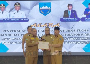 Bupati Tunjuk Yan Ayomi Menjadi Plt Sekda Manokwari
