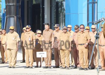 Soroti Kedisiplinan, Bupati Bernard: Pegawai Malas Tidak Perlu Dipakai, Hanya Merugikan Uang Negara