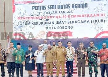 Perdana, FKUB Kota Sorong Gelar Pentas Seni Lintas Agama & Tandatangani Deklarasi Damai
