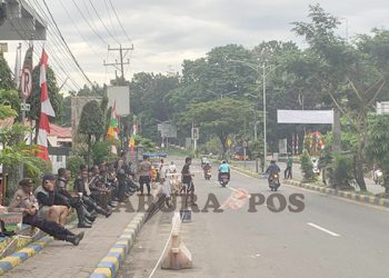 Kericuhan Terjadi di Manokwari, Jalan Diblokade, Toko Dijarah, Kendaraan Dinas Polisi Dirusak