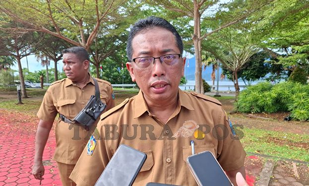 Tahun ini, DLHP & PUPR Tindaklanjut Pelebaran Jalan Drs. Esau Sesa – Maruni