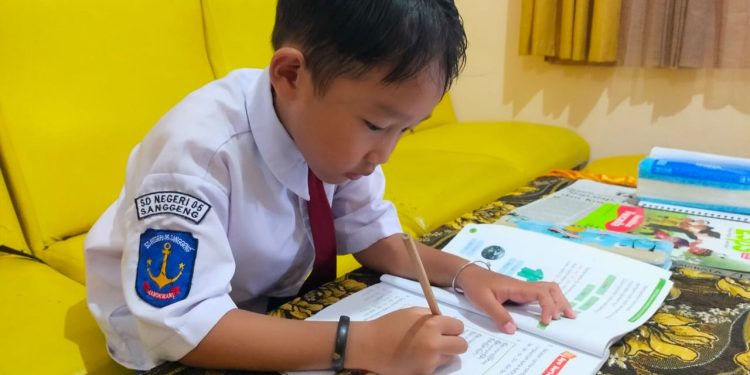 Mengindahkan Instruksi Bupati, Sekolah di Manokwari Terapkan Belajar Daring