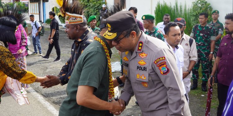 Kehadiran Pejabat Baru Pangdam XVIII Kasuari Dapat Perkuat Sinergitas TNI Polri