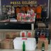 Polisi Bongkar Produksi Miras Palsu Jenis API dan Vodka di Manokwari