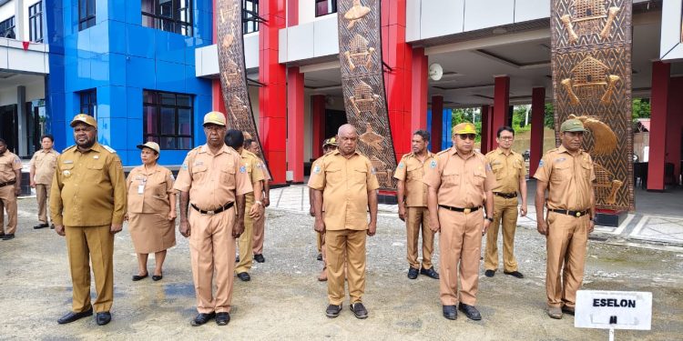 Pimpin Apel Senin, Ini Arahan Plt Sekda Mansel