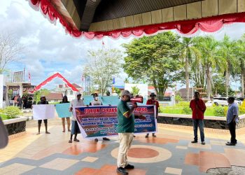 Tuntut Kursi Ketua DPR Kota Sorong, Forum Gerakan Peduli Papua Gelar Demo Damai di Depan Gedung Dewan