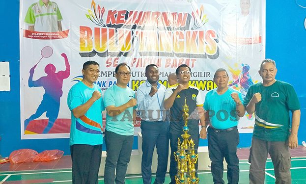 Pengkap PBSI Manokwari Juara Umum Kejurprov Kelompok Pemula Tahun 2025