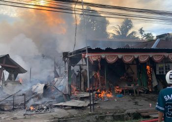 Kebakaran Hanguskan Kios dan Bengkel di Jalan Baru Manokwari