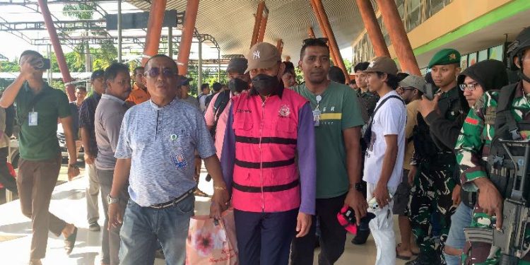 Kejati Papua Barat Tangkap DPO Korupsi Pengadaan Sapi Kaimana 2012 di Jakarta