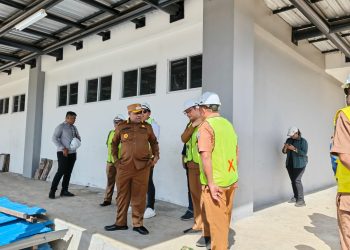 Bupati Tinjau Progres Pembangunan Pasar Sanggeng dan KAP Borarsi