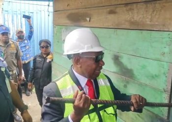 Launching Pelebaran Jalan Esau Sesa-Maruni Ditandai Pembongkaran Bangunan