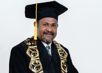 Hugo Warami Raih Gelar Profesor