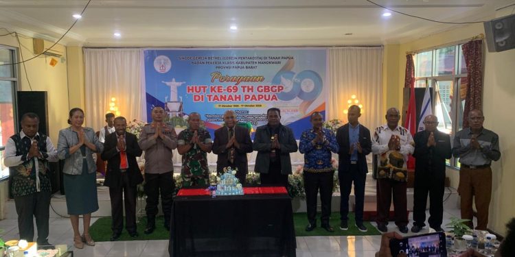 Sinode GBGP di Tanah Papua Merayakan HUT Ke-69