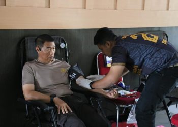 Bidhumas Polda Papua Barat Adakan Kegiatan Donor Darah
