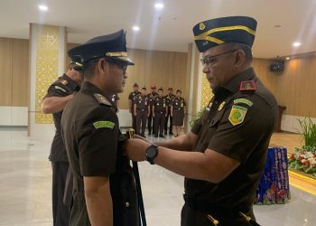 Kajati Papua Barat Lantik 11 Pejabat Baru