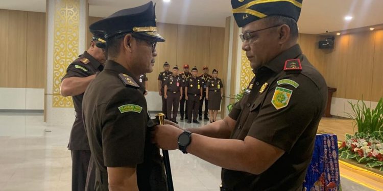 Kajati Papua Barat Lantik 11 Pejabat Baru