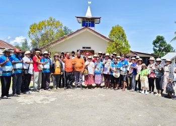 Hari Pertama di Wondama, Bupati Mansel Kunjungi Rombongan GKI Klasis Ransiki dan Hatam Oransbari