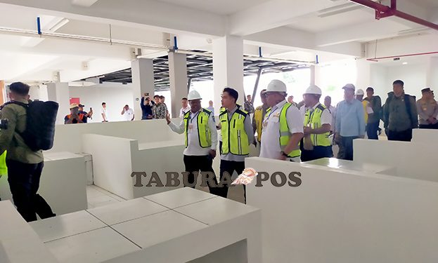 Di Pasar Wosi, Pedagang ‘Curhat’ Jualan Murah, Sembako Mahal dan Pasar Becek