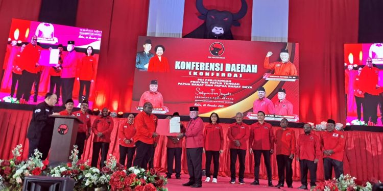 PDI Perjuangan Mansel Dukung Penuh Markus Waran