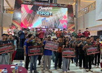 Meriah, Kabid Humas Polda Papua Barat Turut Hadiri Penutupan Manokwari Esport League 2025