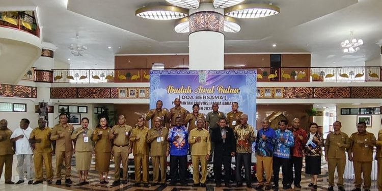 Gubernur Akan Sampaikan Isu Strategis Pembangunan Papua Barat kepada Wapres